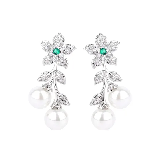 3D Pearl Irregular Wave Three-Dimensional C-Shaped Earrings