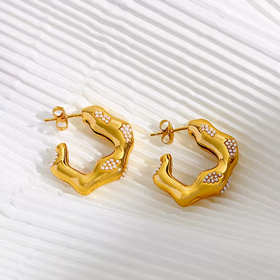 3D Pearl Irregular Wave Three-Dimensional C-Shaped Earrings