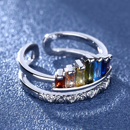Micro incrusté de Zircon arc-en-ciel couronne ouvertures de mode bague d'index réglable